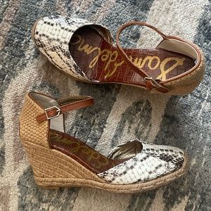 Sam Edelman Women’s Harmony Wedge Shoes Size 8 in Snake Print